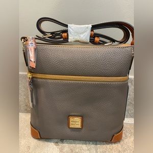 Dooney & Bourke Style: R264 El Crossbody Color: Elephant 100% Leather